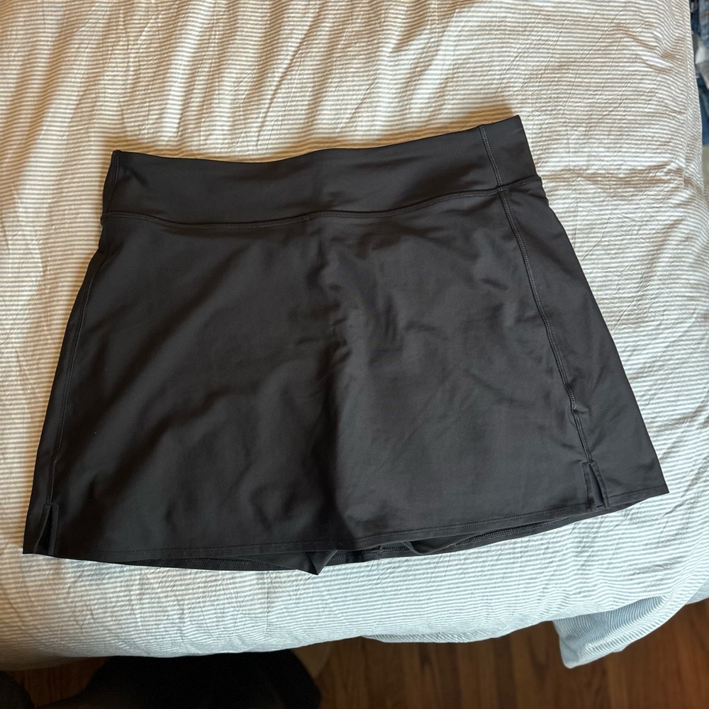 Old Navy Power Soft Extra High Rise Black Athletic Skort with built in pocket